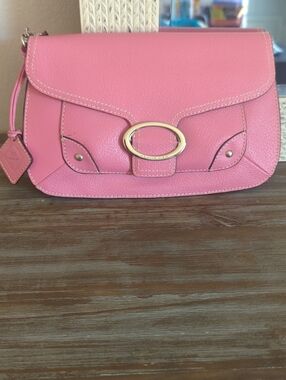 Pink Leather Wristlet Clutch Purse – Detachable Wrist Strap – Pre-Owned